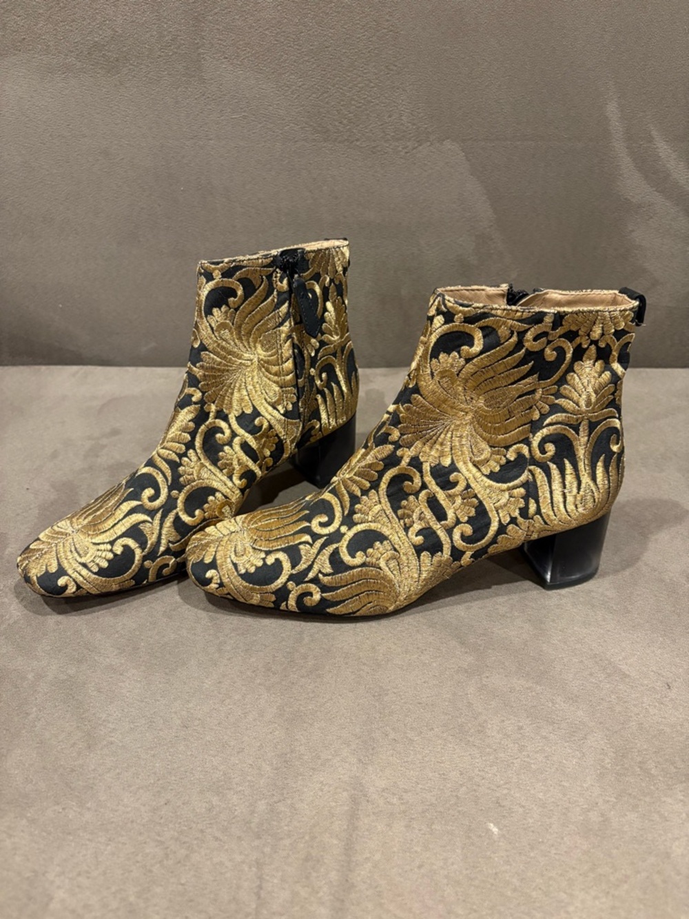 Tory Burch‎ Carlotta Embroidered Ankle Bootie Black Gold Size 8